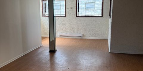 7001 S Vernon BF (7).jpeg