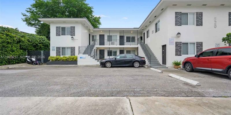 Miami Apartment: 520 NE 82nd Terrace