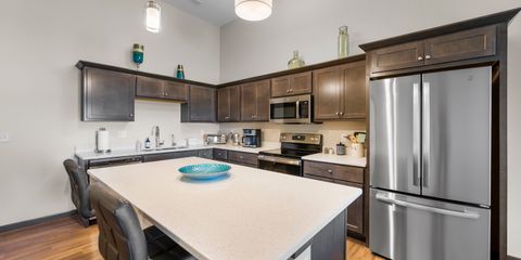 24-169 2871 Spring Rose Cir.jpg