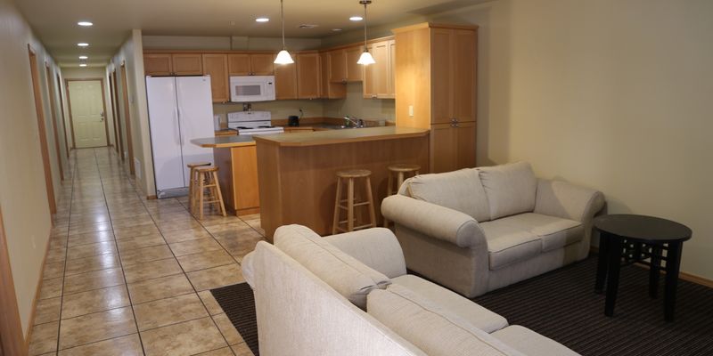 Walla Walla Apartment: 1055 East Isaacs Avenue