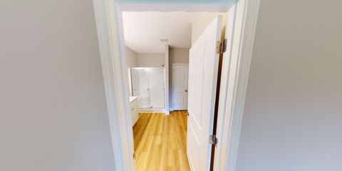 1016-Moen-Loop-Myrtle-Master-Bath (4).jpg