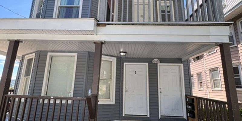 Waterbury Apartment: 56 Ashley St
