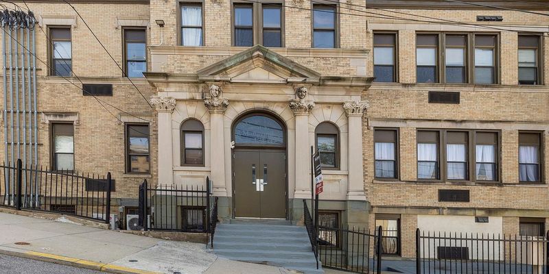 Philadelphia Apartment: 171 Grape Street