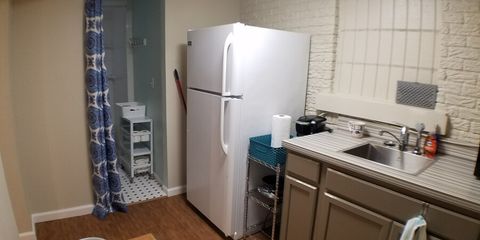 719c Kitchen 4.jpg