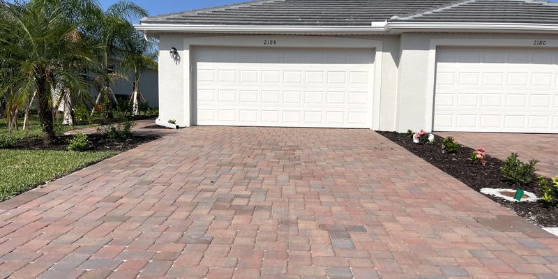 Naples House: 2184 Dragonfruit Wy