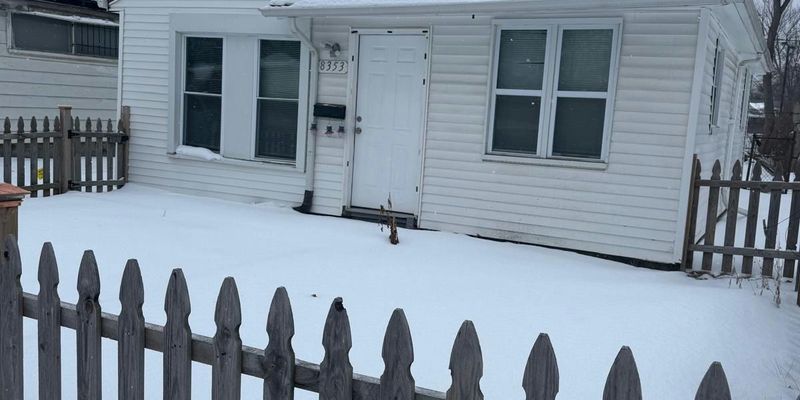 Detroit House: 8353 Alpine St