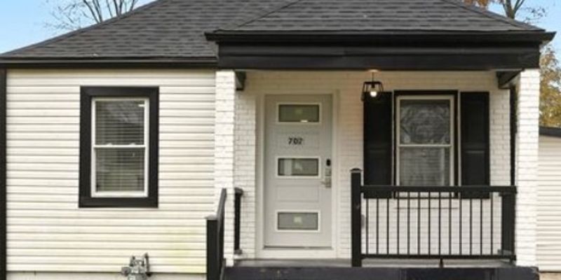 Louisville House: 702 Gheens Ave