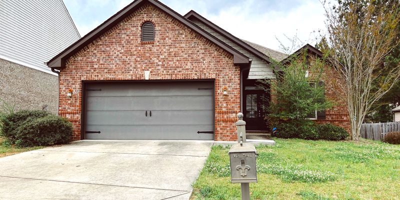 Chelsea House: 337 Chesser Loop Rd