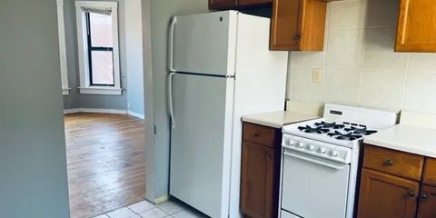 Kitchen 2.jpeg