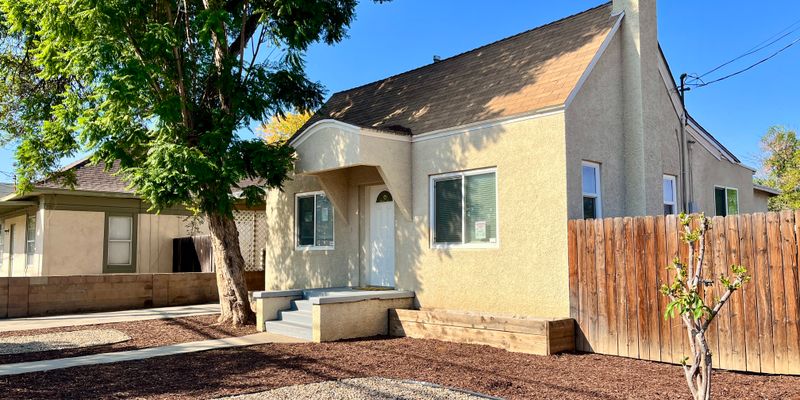 Riverside House: 4531 Park Ave