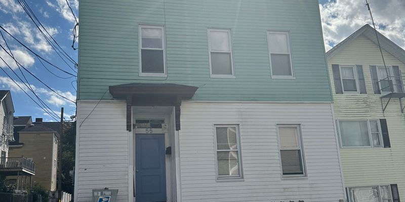 Fall River Apartment: 55 Prospect St