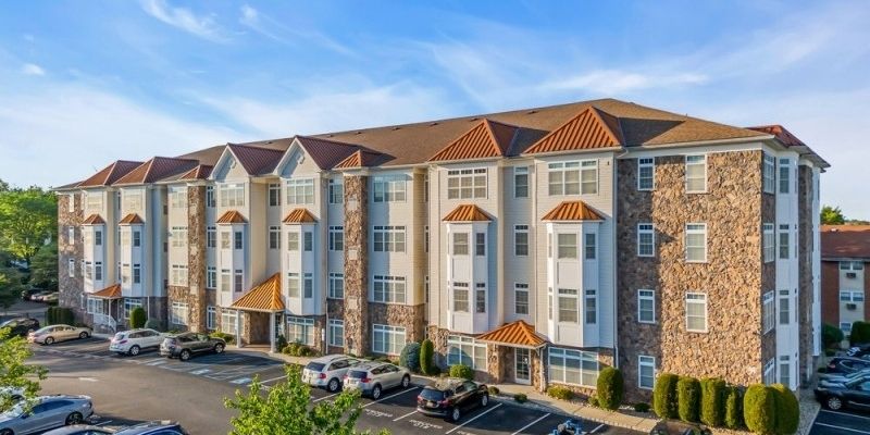 Linden House: 104 E Elizabeth Ave #YL2198B