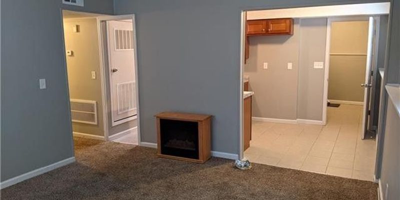 Harrisonville Multiplex: 901 S Independence St