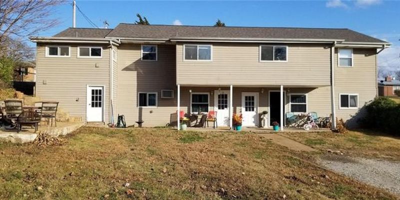 Fenton Apartment: 45 New Sugar Creek Rd