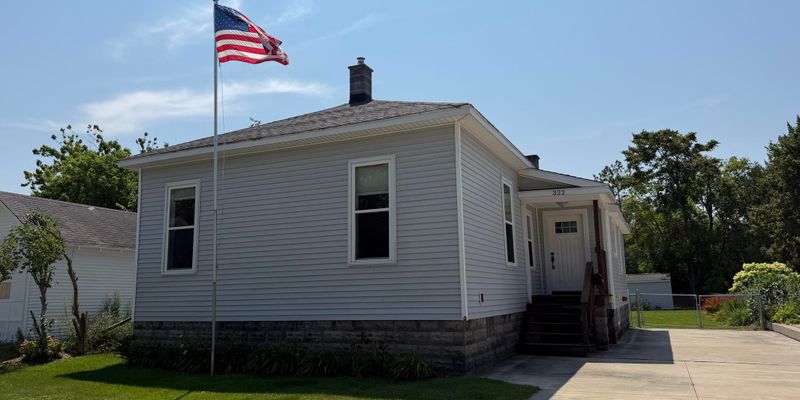 Alpena House: 322 E Baldwin St