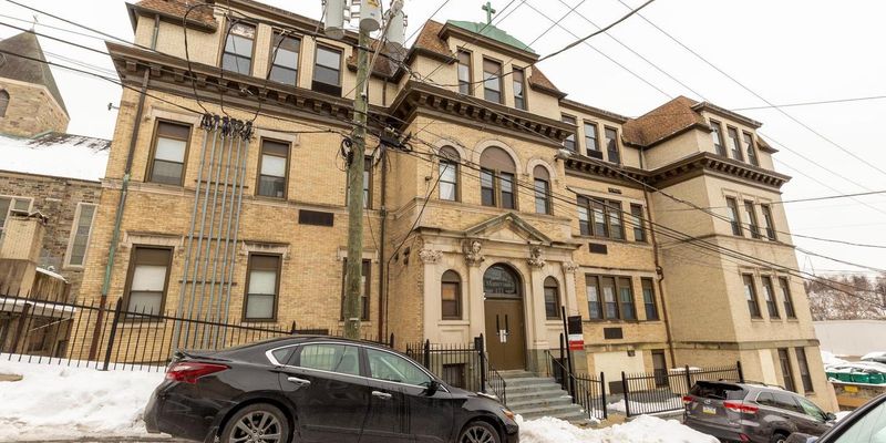 Philadelphia Apartment: 171 Grape Street