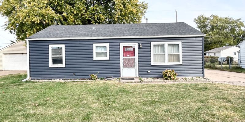 Davenport House: 2014 W 68th St