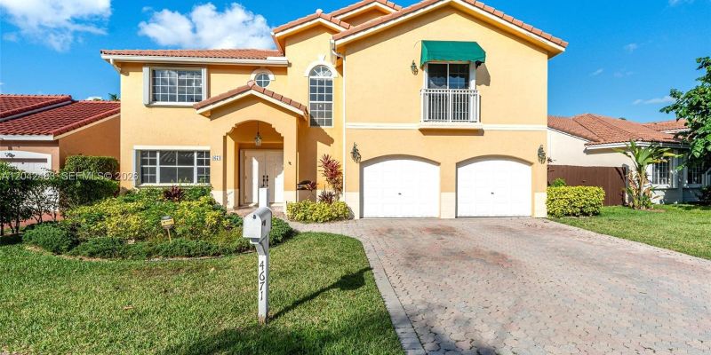 Miami House: 4677 SW 154th Pl