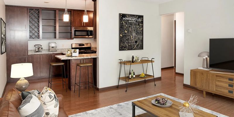 Minneapolis House: 2825 Fremont Ave S