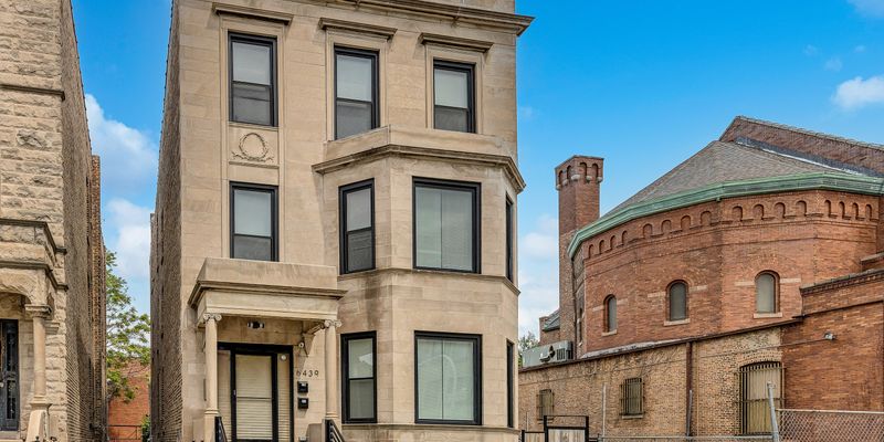 Chicago Apartment: 6439 S Maryland Ave