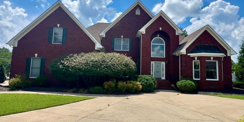 Murfreesboro House: 2903 St Johns Dr