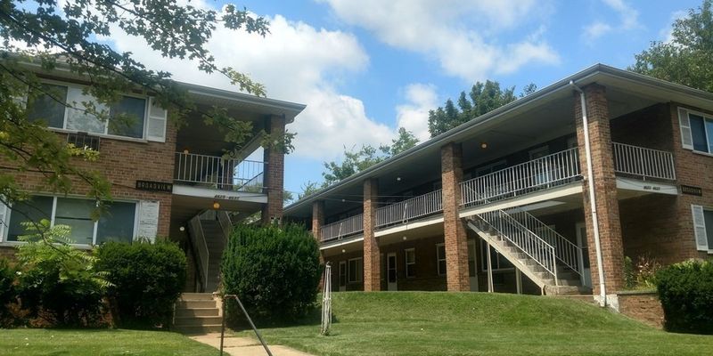 St. Louis Apartment: 4629 S Broadway