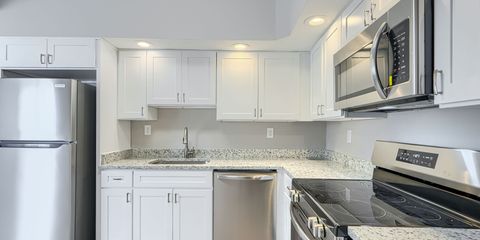 614 Savage St (13).jpg