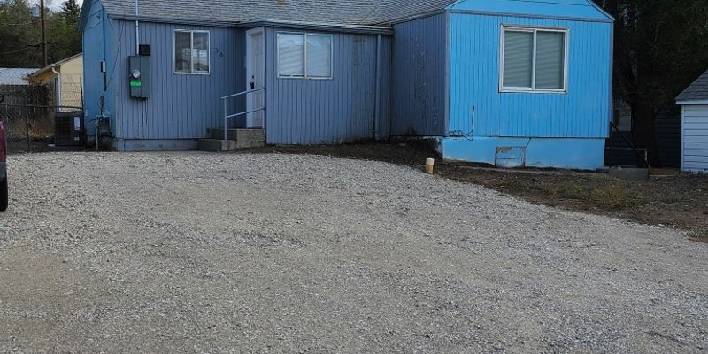 Rock Springs House: 36 1st St