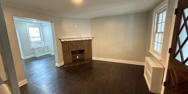 Upper Darby House: 6921 Clinton Road