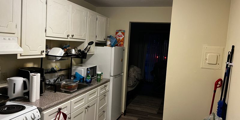 Marlborough Apartment: 17 Cross St