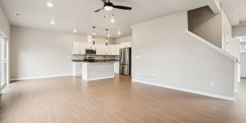 07-119_2240 Eversull Ln.jpg