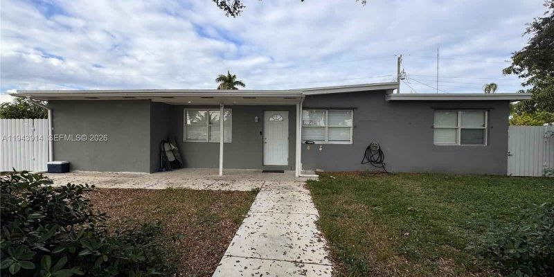 West Park House: 5721 SW 41st St