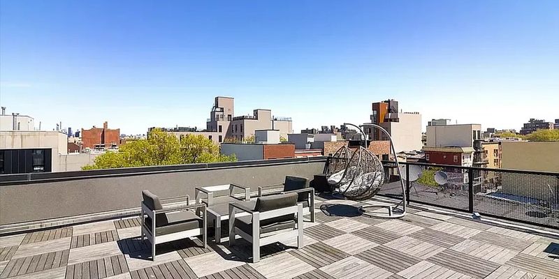 Brooklyn Apartment: 568 Lafayette Ave
