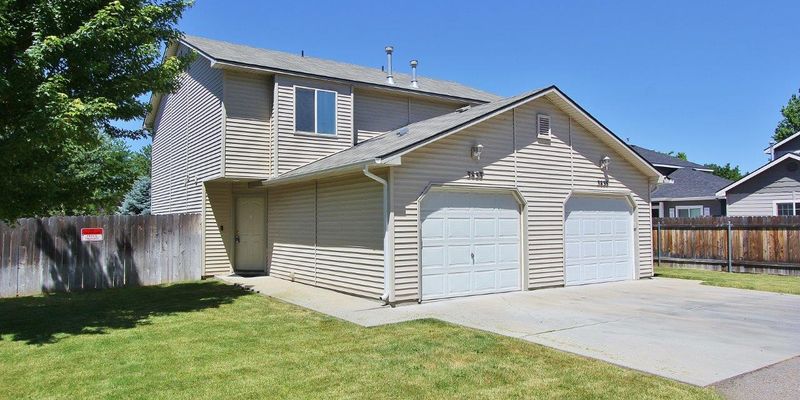 Boise House: 3833 N Jackie Ln