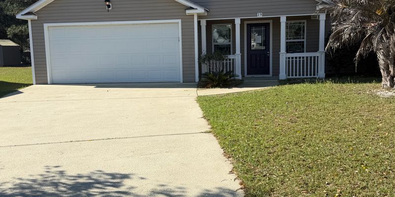 Bluffton House: 19 Heartstone Cir