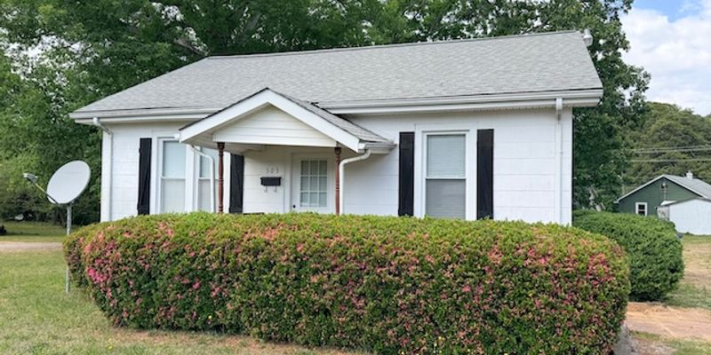 South Hill House: 503 E Main St