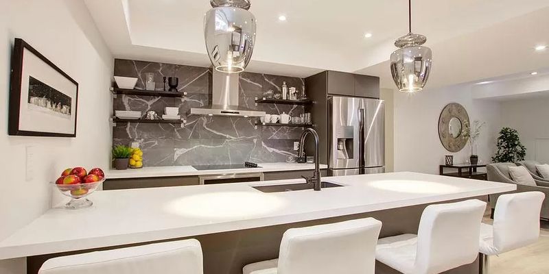 Newark House: 30 Austin St #U18044G