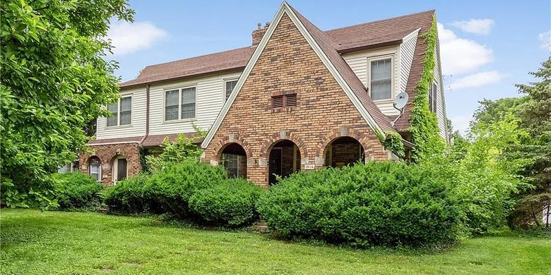Indianapolis House: 1514 Kessler Blvd E Dr