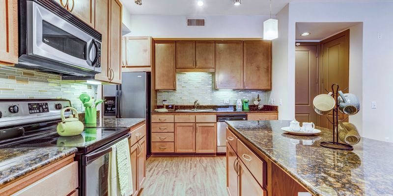 Houston Apartment: 3001 Eastside St