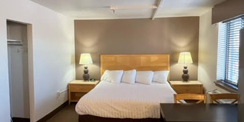 Anchorage Apartment: 1020 W 12th Ave