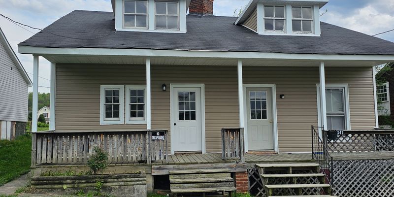 Covington House: 343 E Prospect St