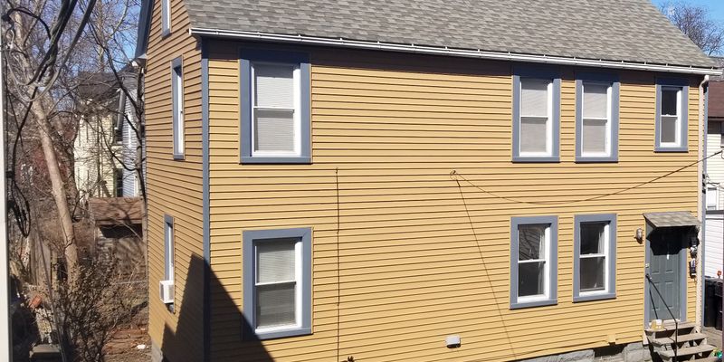 Cleveland Apartment: 1012 Kenilworth Ave