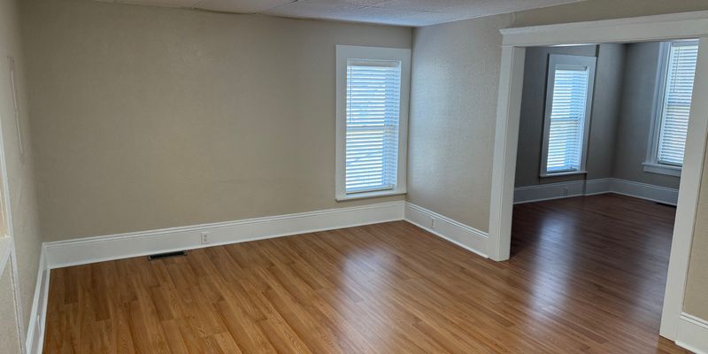 Jackson Apartment: 1214 Cooper Street