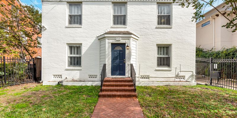 Houston House: 1609 Driscoll Street