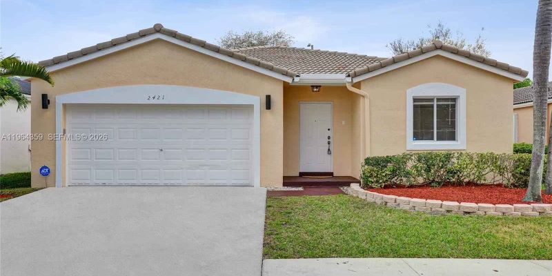 Miramar House: 2421 SW 103rd Way