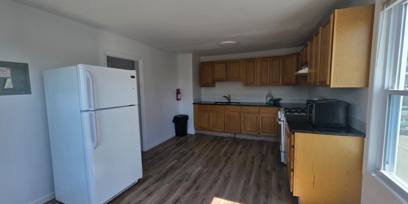 Highland Park House: 126 Raritan Ave