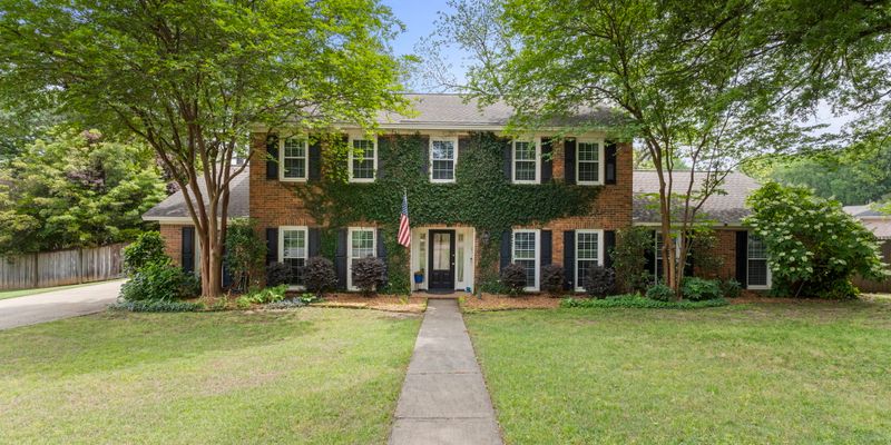Montgomery House: 431 Duckworth Dr