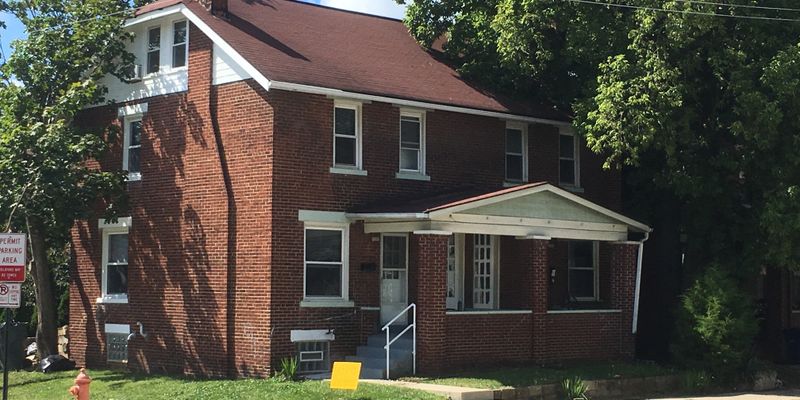 Columbus Apartment: 2509 Neil Ave