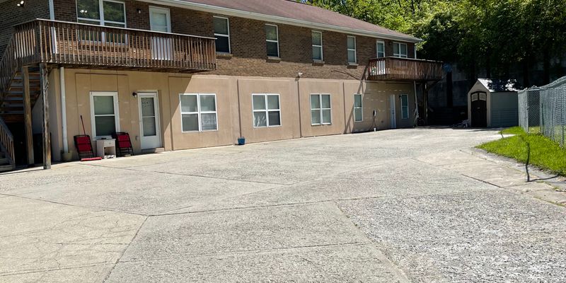 Cleves Apartment: 6320 E Miami River Rd