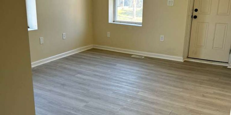 Norfolk Apartment: 1265 Reservoir Ave